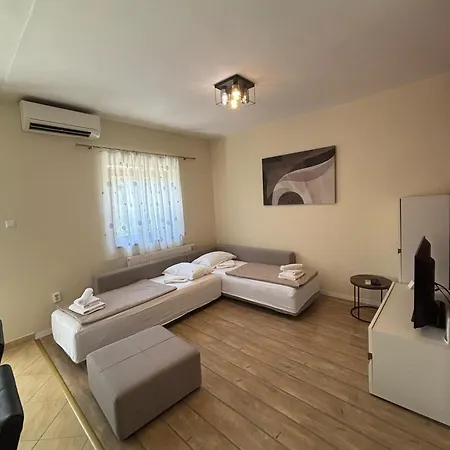 Апартаменти Stipic *